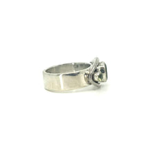 Load image into Gallery viewer, Nicky Butler SS Peridot Oval Gem Band Ring